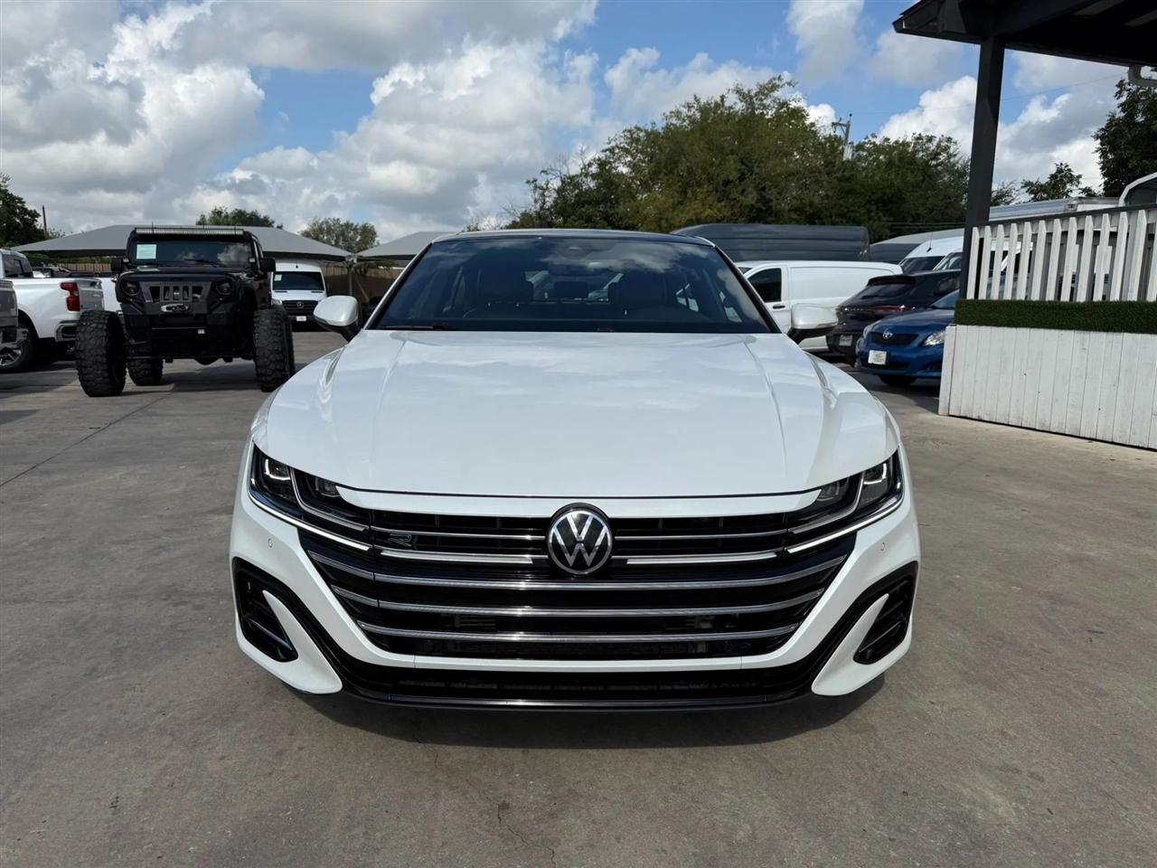 Volkswagen Arteon SEL R-Line FWD 2021