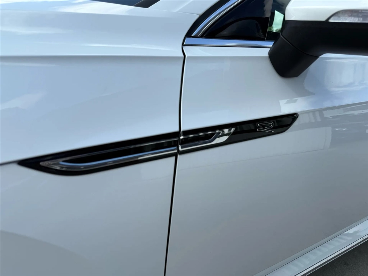 Volkswagen Arteon SEL R-Line FWD 2021