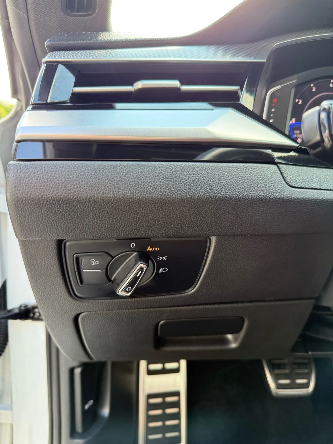 Volkswagen Arteon SEL R-Line FWD 2021