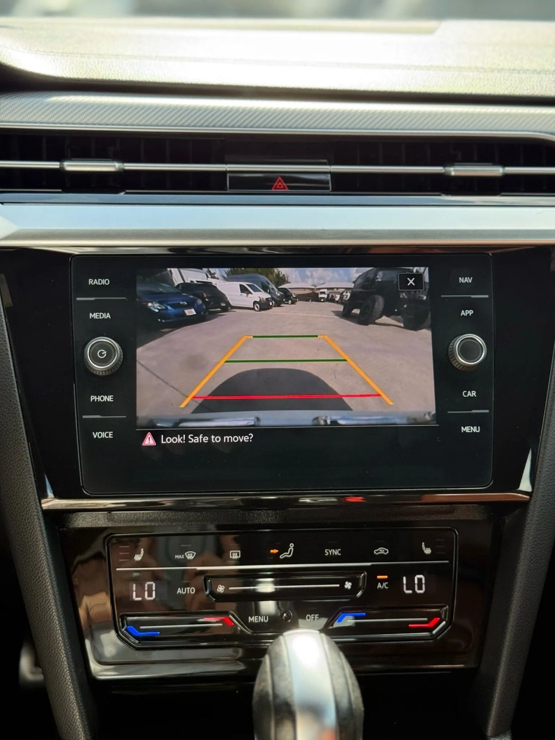 Volkswagen Arteon SEL R-Line FWD 2021