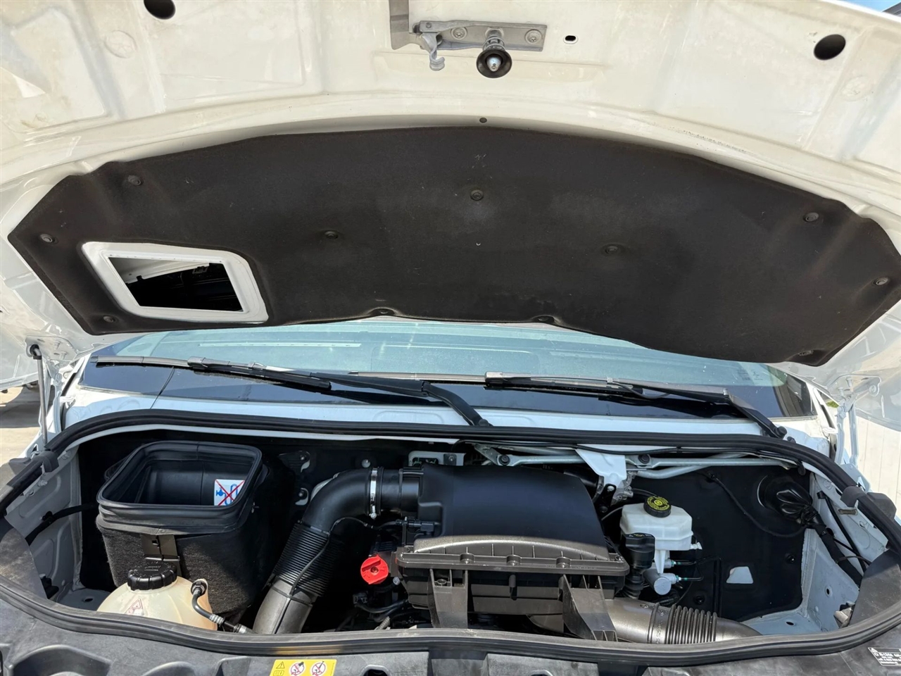 Mercedes-Benz Sprinter Van 2500 High Roof I4 Gas 170" RWD 2022