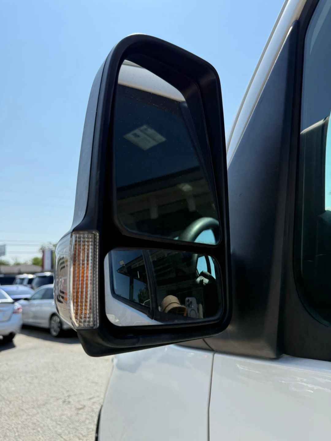 Mercedes-Benz Sprinter Van 2500 High Roof I4 Gas 170" RWD 2022
