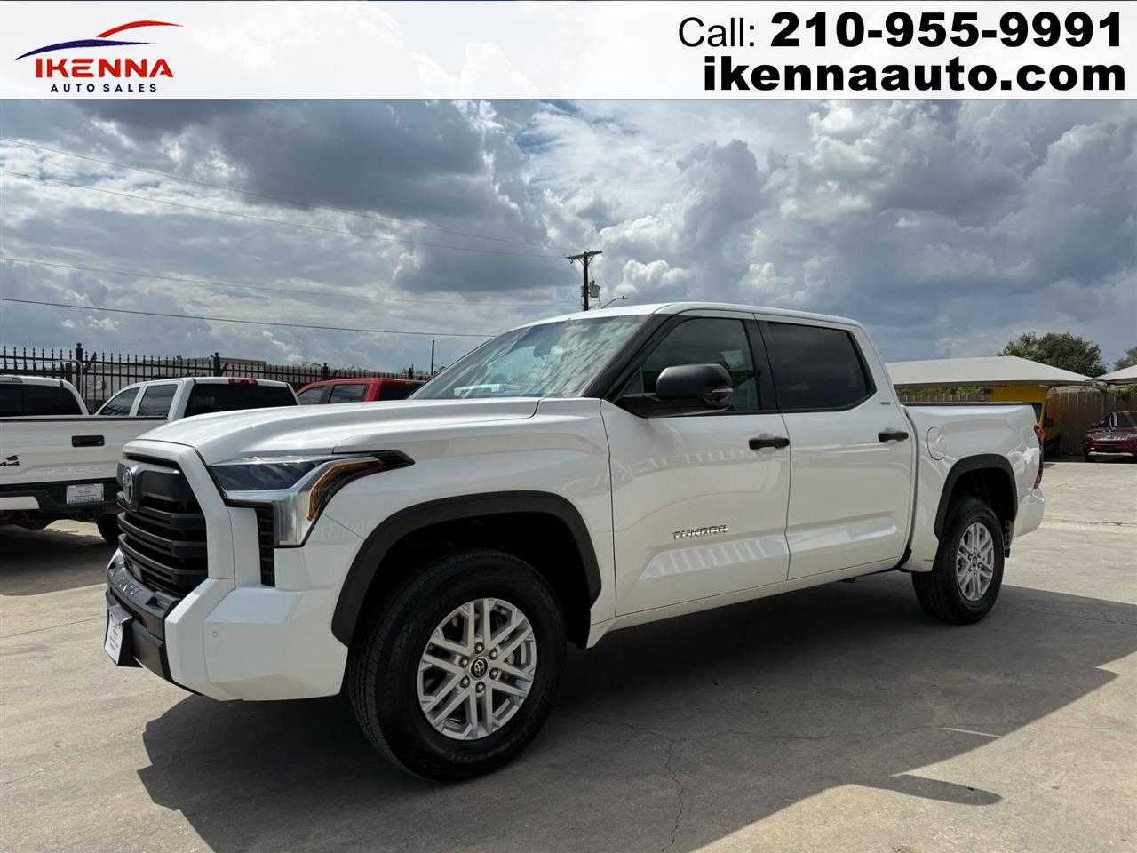 2022 Toyota Tundra 4WD SR5 CrewMax 5.5' Bed (Natl)
