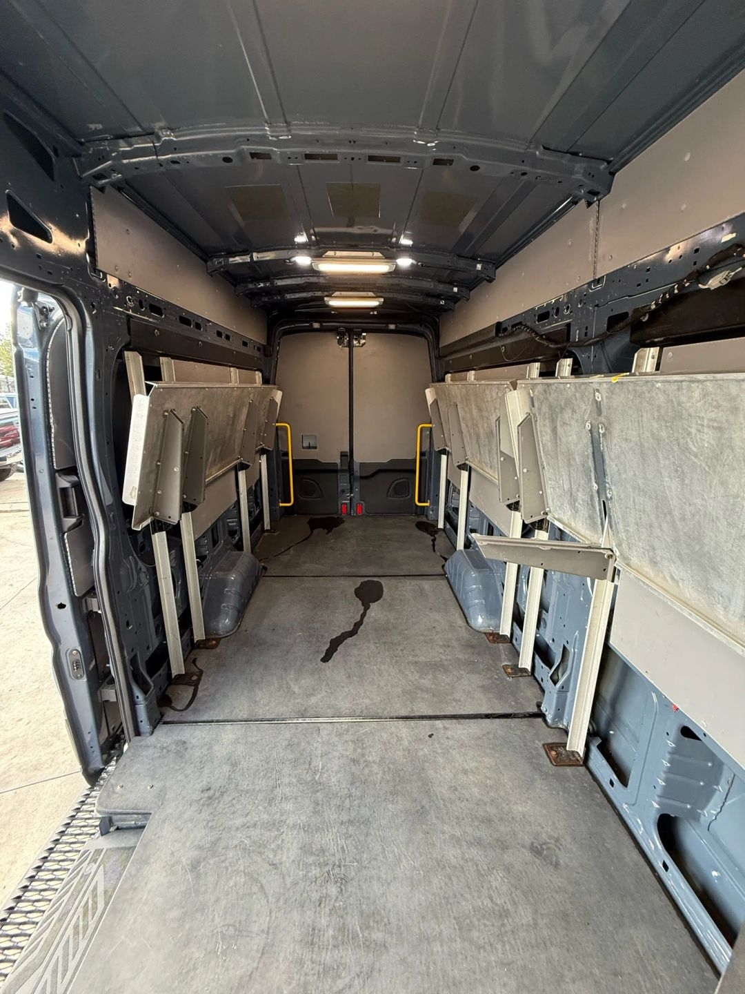 Ford Transit Van T-250 148" EL Hi Rf 9000 GVWR Sliding RH Dr 2019