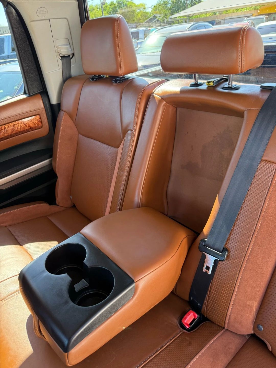 Toyota Tundra 4WD Truck CrewMax 5.7L V8 6-Spd AT 1794 (Natl) 2016