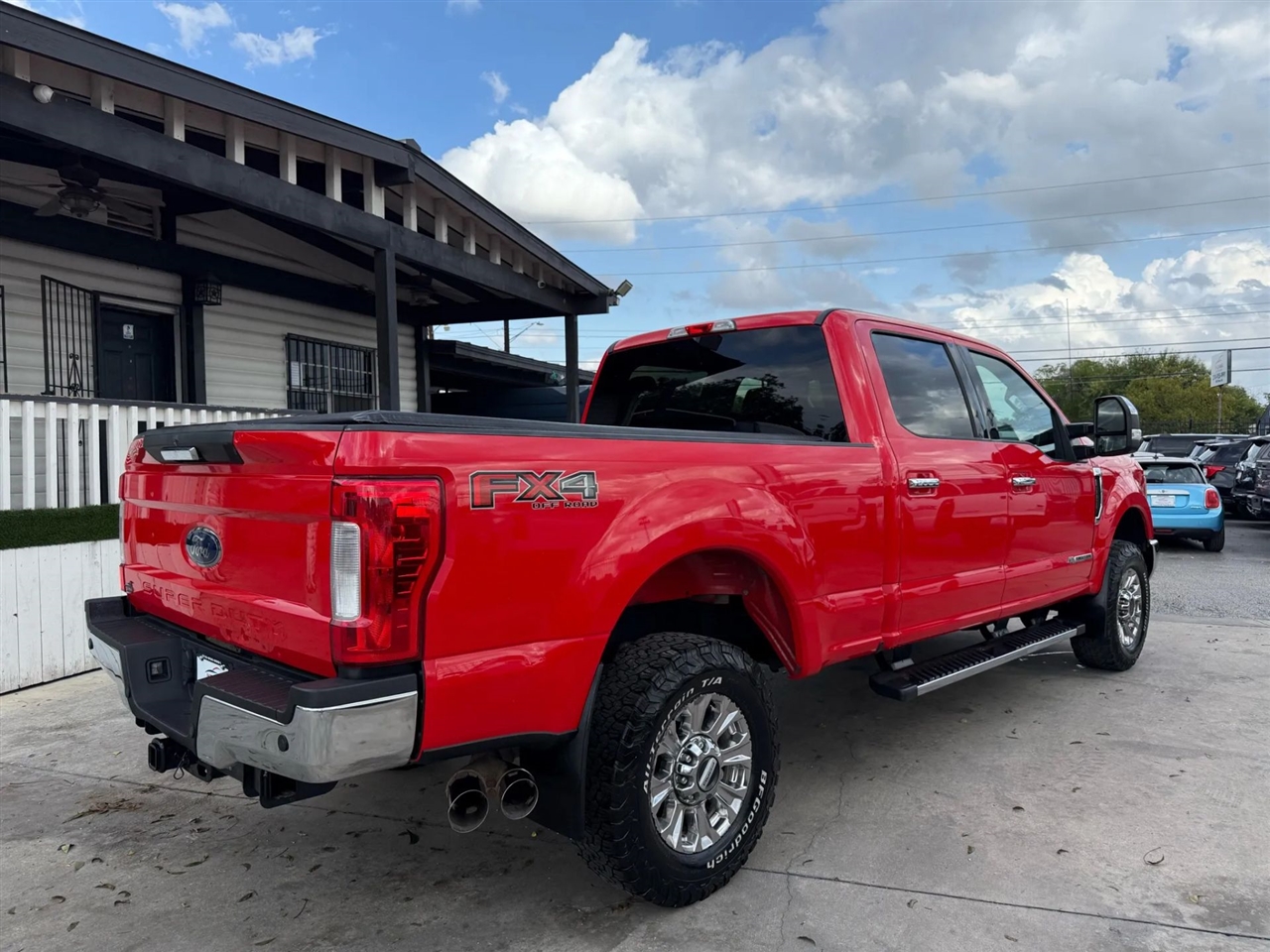 Ford Super Duty F-250 SRW King Ranch 4WD Crew Cab 8' Box 2017