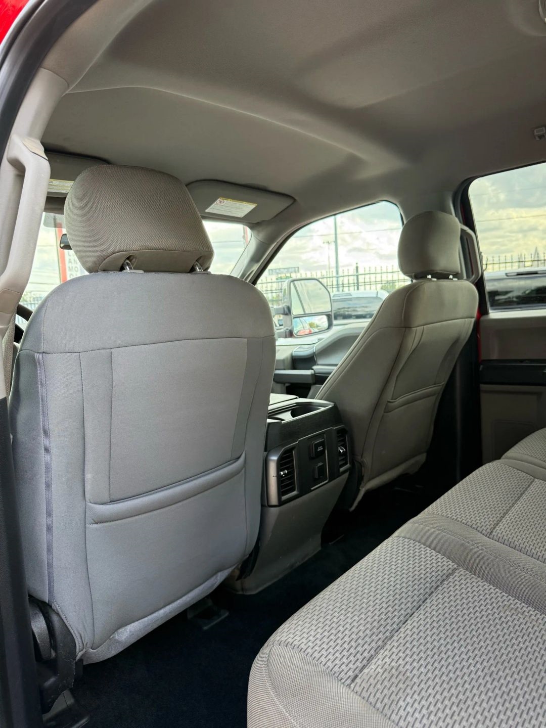 Ford Super Duty F-250 SRW King Ranch 4WD Crew Cab 8' Box 2017