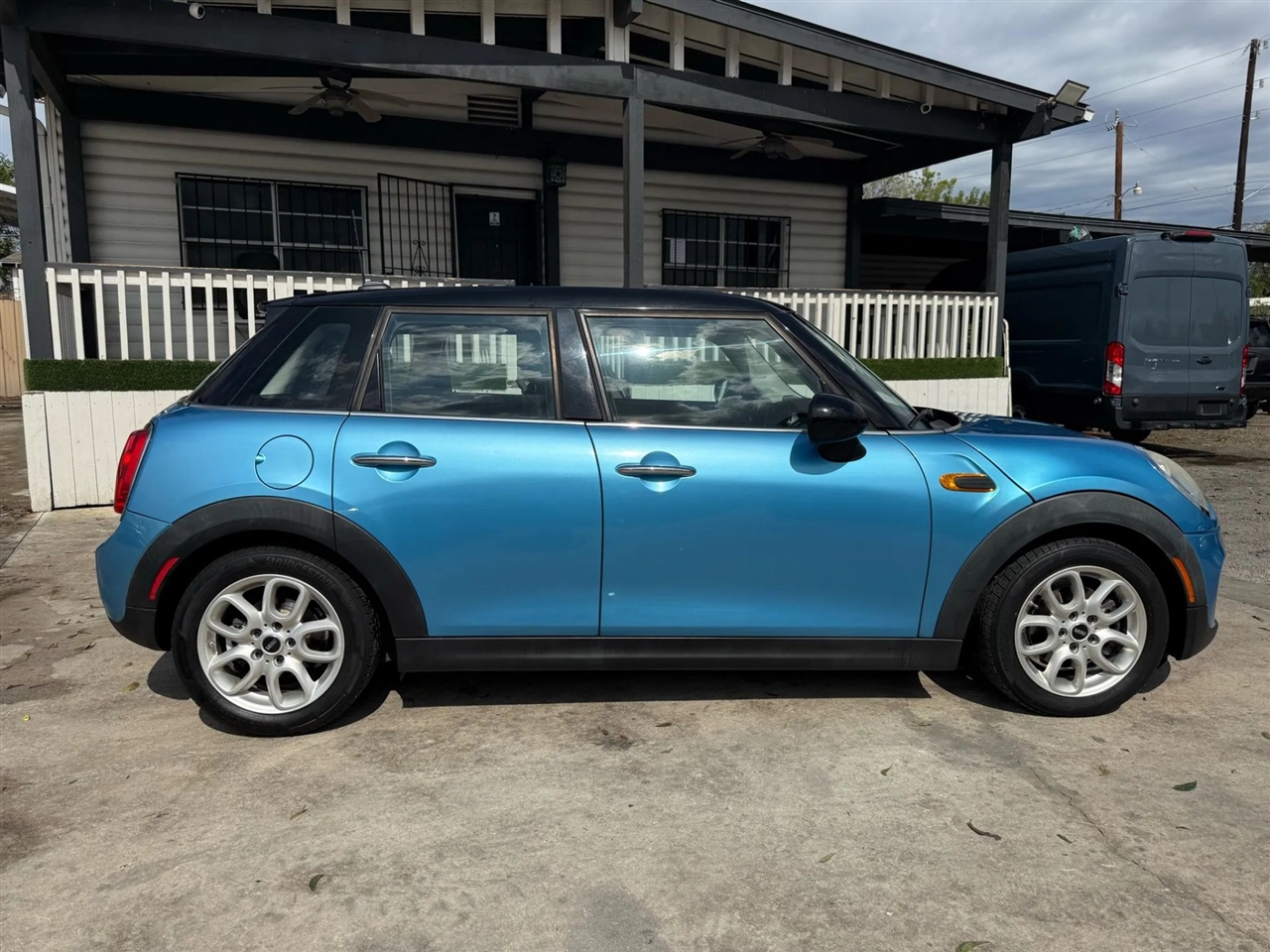 MINI Cooper Hardtop 4 Door 4dr HB 2015