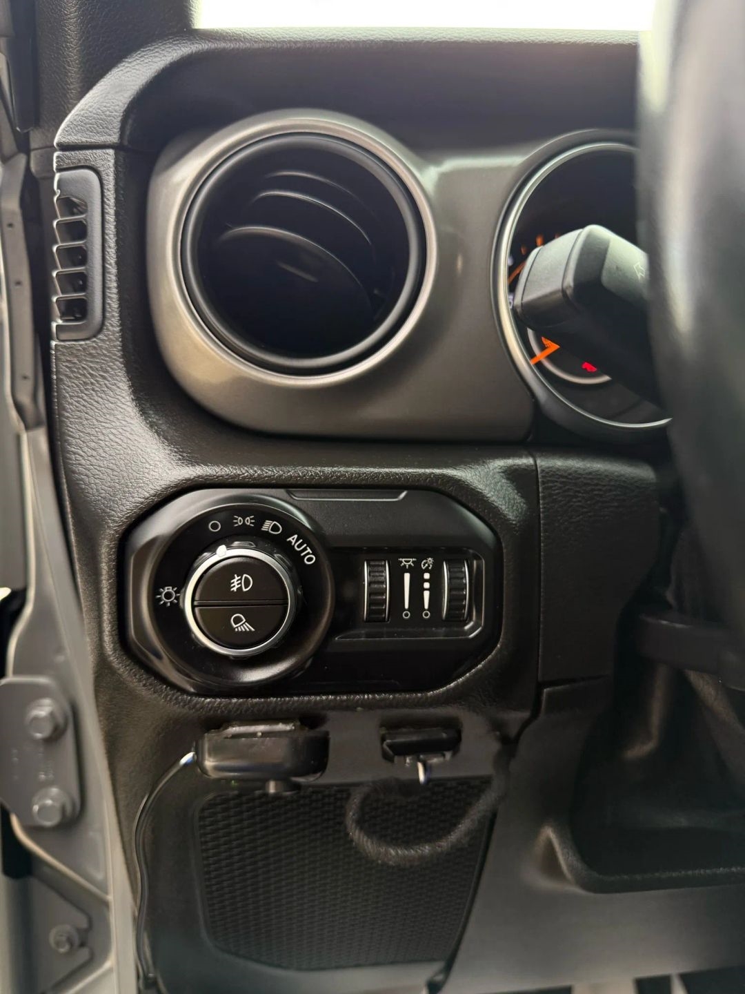 Jeep Gladiator Willys 4x4 2022