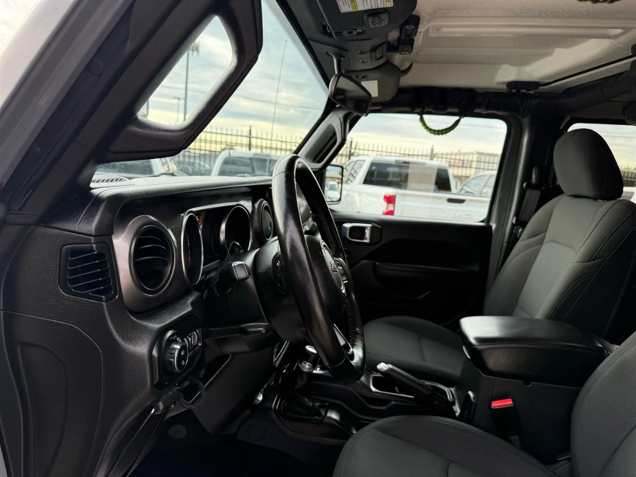 Jeep Gladiator Willys 4x4 2022