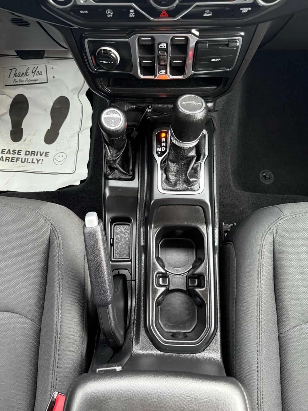 Jeep Gladiator Willys 4x4 2022