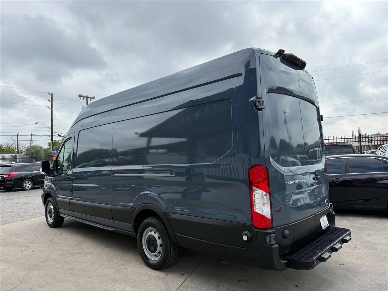 Ford Transit Van T-250 148" EL Hi Rf 9000 GVWR Sliding RH Dr 2019