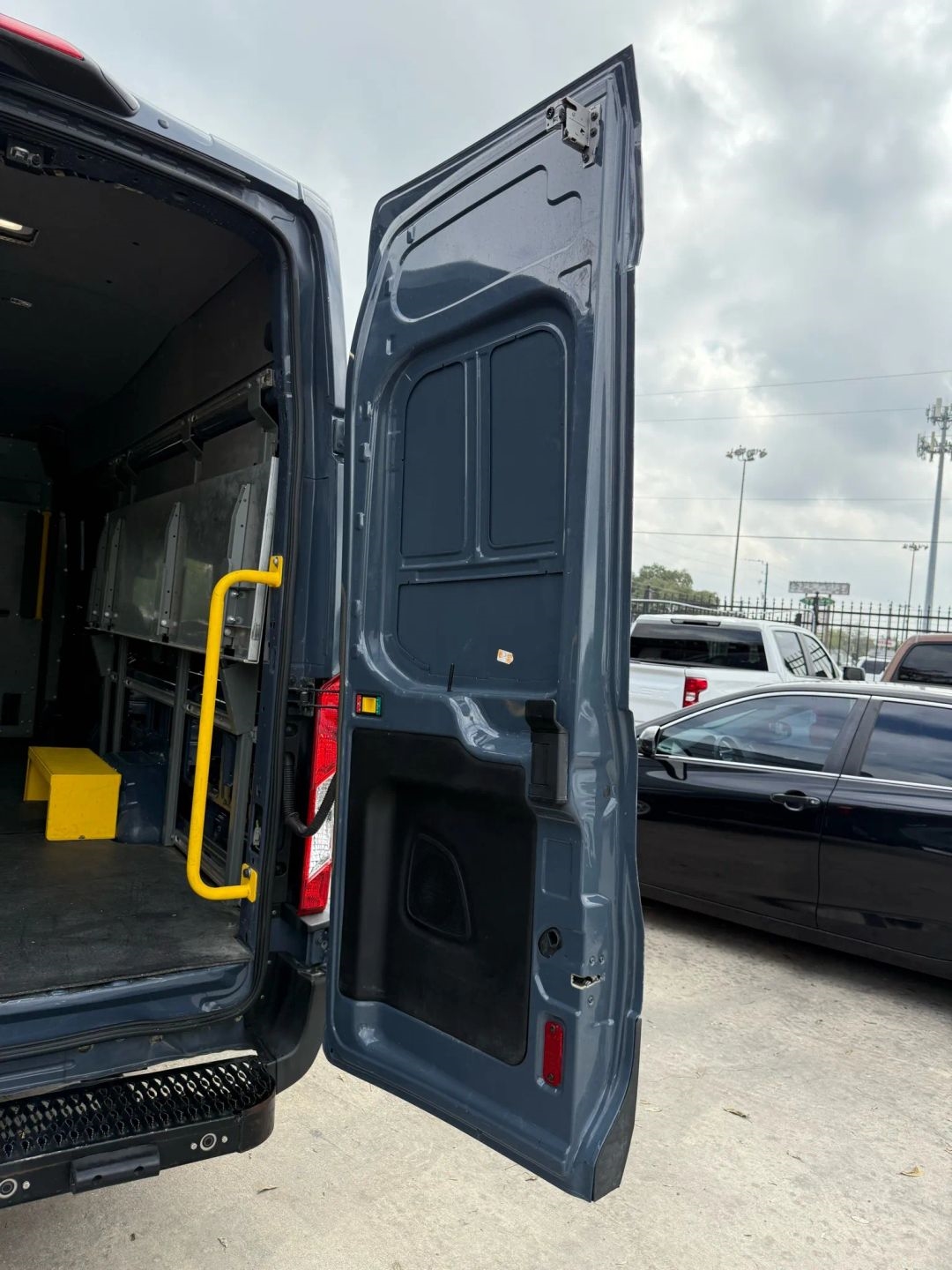 Ford Transit Van T-250 148" EL Hi Rf 9000 GVWR Sliding RH Dr 2019