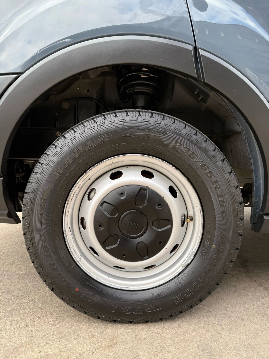 Ford Transit Van T-250 148" EL Hi Rf 9000 GVWR Sliding RH Dr 2019