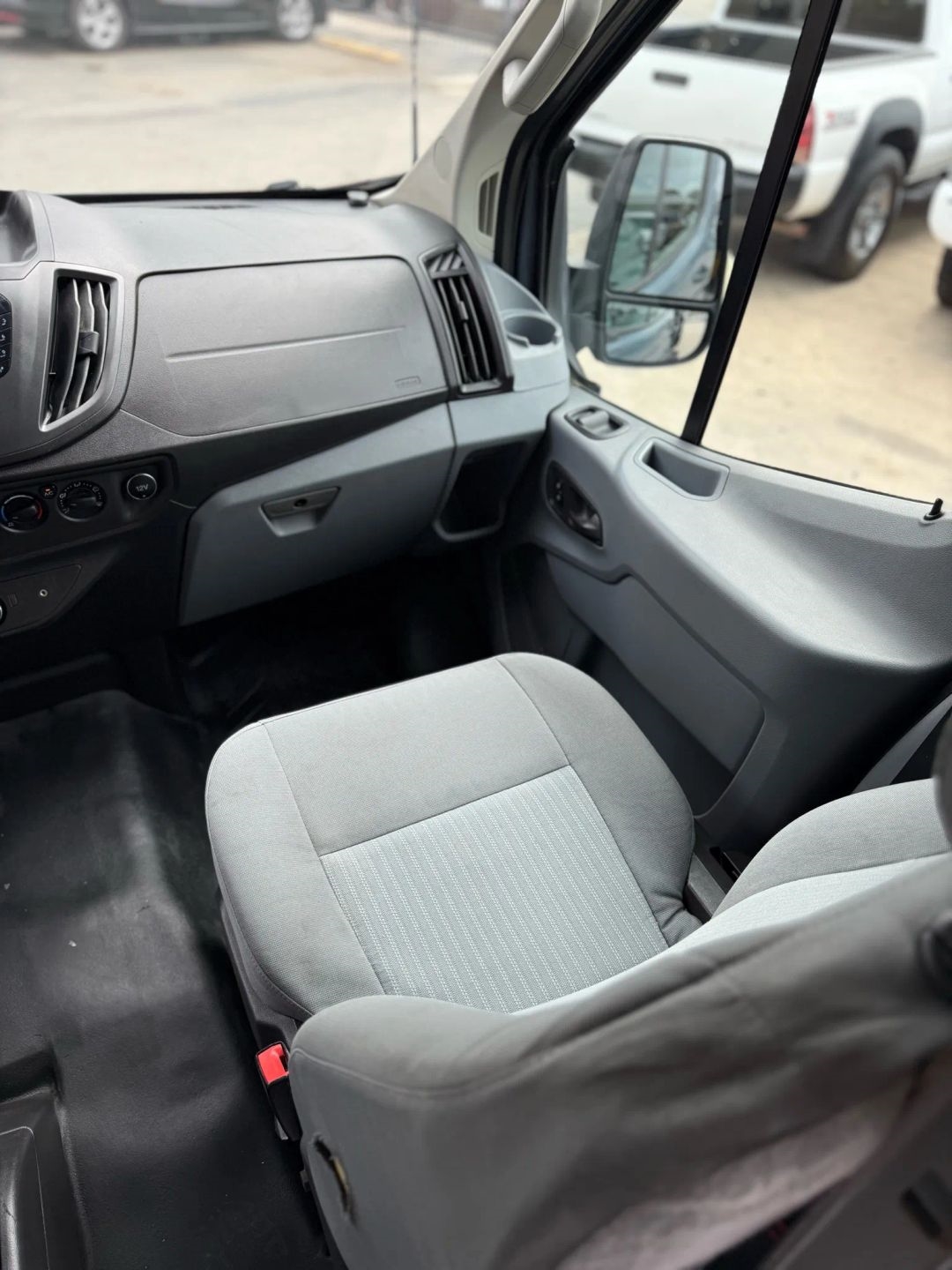 Ford Transit Van T-250 148" EL Hi Rf 9000 GVWR Sliding RH Dr 2019