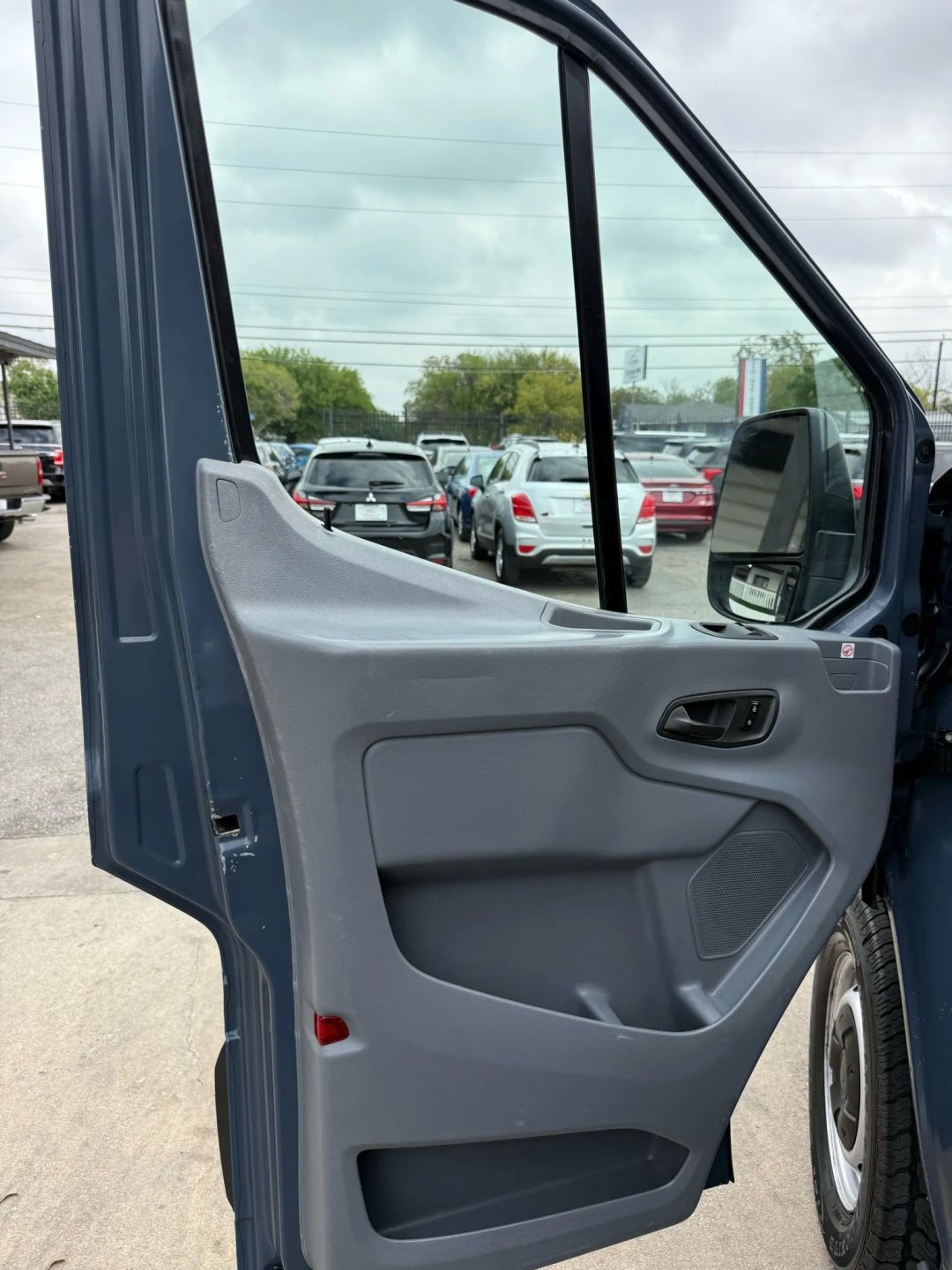 Ford Transit Van T-250 148" EL Hi Rf 9000 GVWR Sliding RH Dr 2019