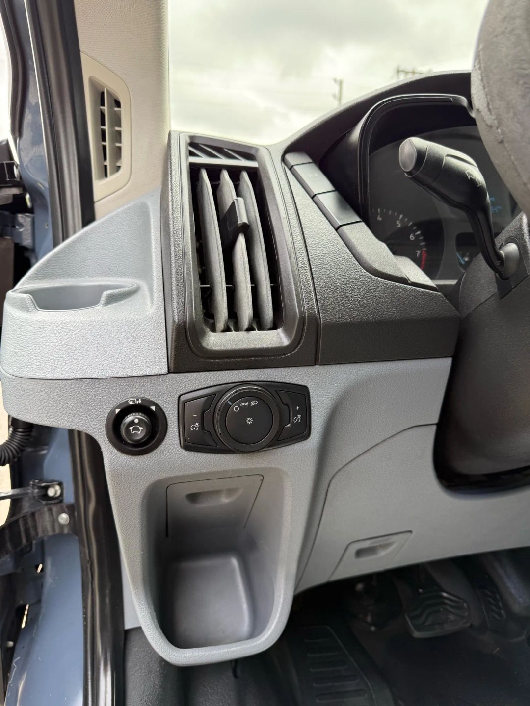 Ford Transit Van T-250 148" EL Hi Rf 9000 GVWR Sliding RH Dr 2019