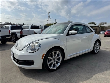 2013 Volkswagen Beetle Coupe 2dr Auto 2.5L