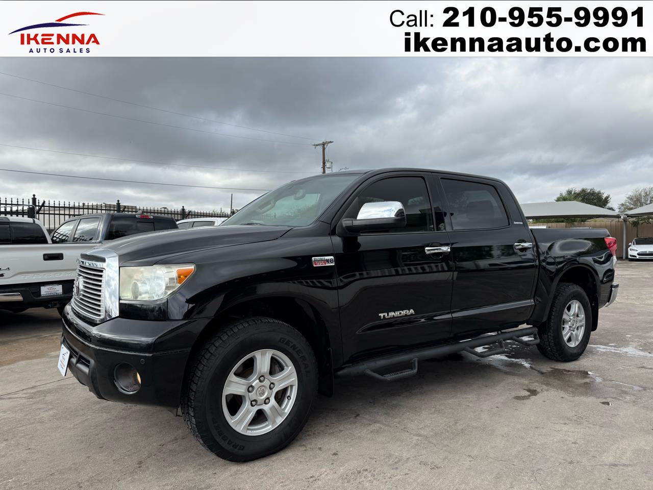 2013 Toyota Tundra 4WD Truck CrewMax 5.7L FFV V8 6-Spd AT Platinum (Natl)