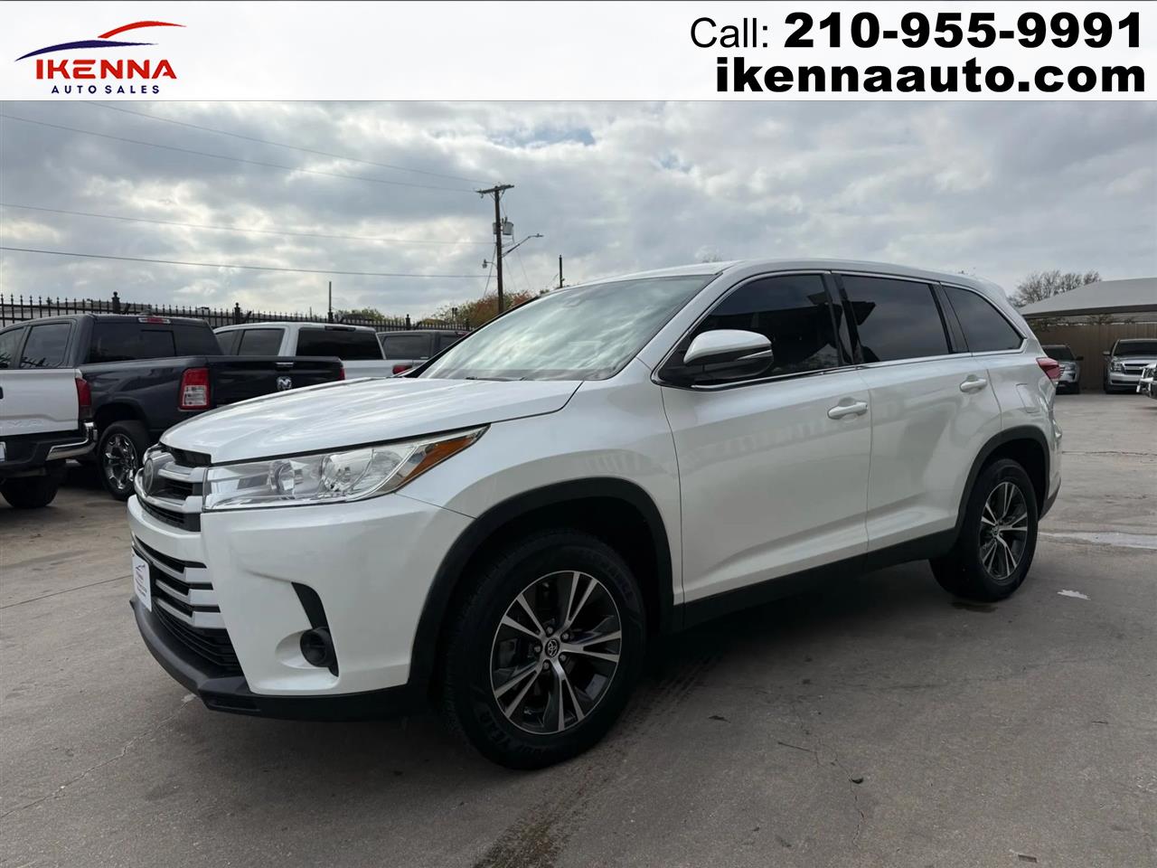 2019 Toyota Highlander LE V6 FWD (Natl)