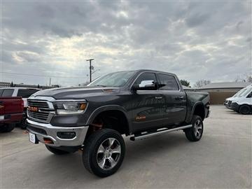 2019 RAM 1500 Laramie 4x4 Crew Cab 5'7" Box
