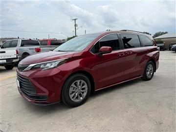 2022 Toyota Sienna LE FWD 8-Passenger (Natl)