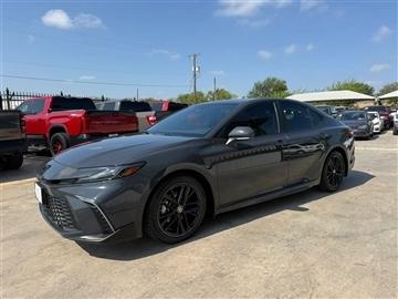 2025 Toyota Camry LE (Natl)