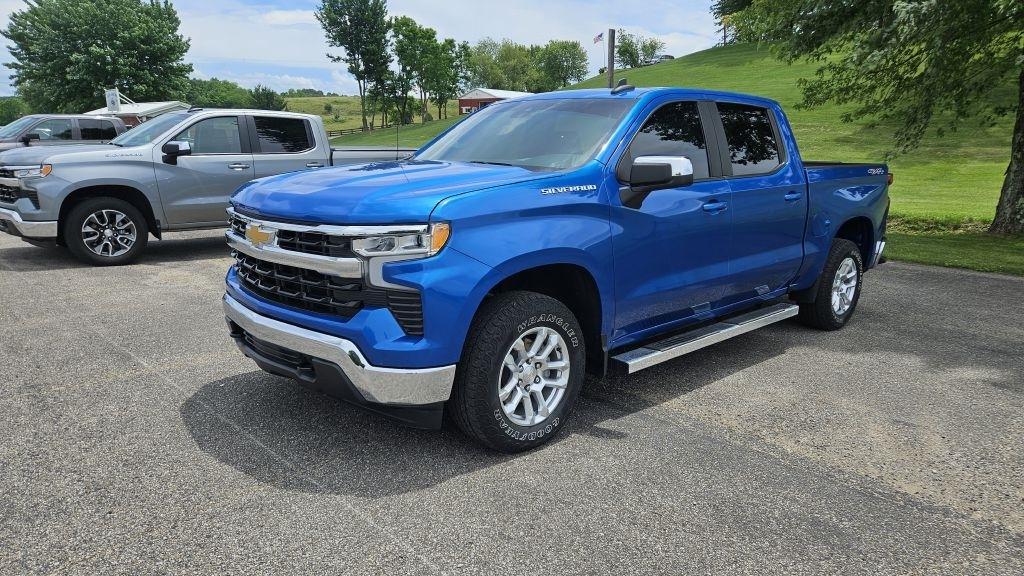 2023 Chevrolet Silverado 1500 LT Crew Cab 4WD