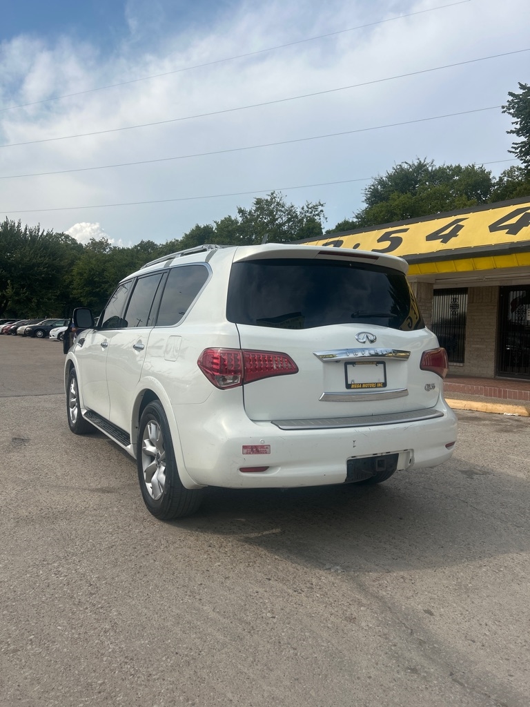 Infiniti QX56  2011