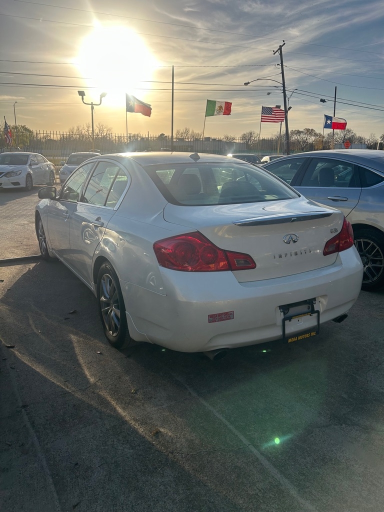 Infiniti G35  2008