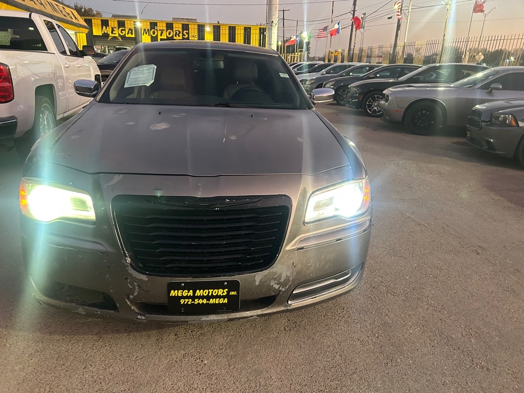Chrysler 300  2014