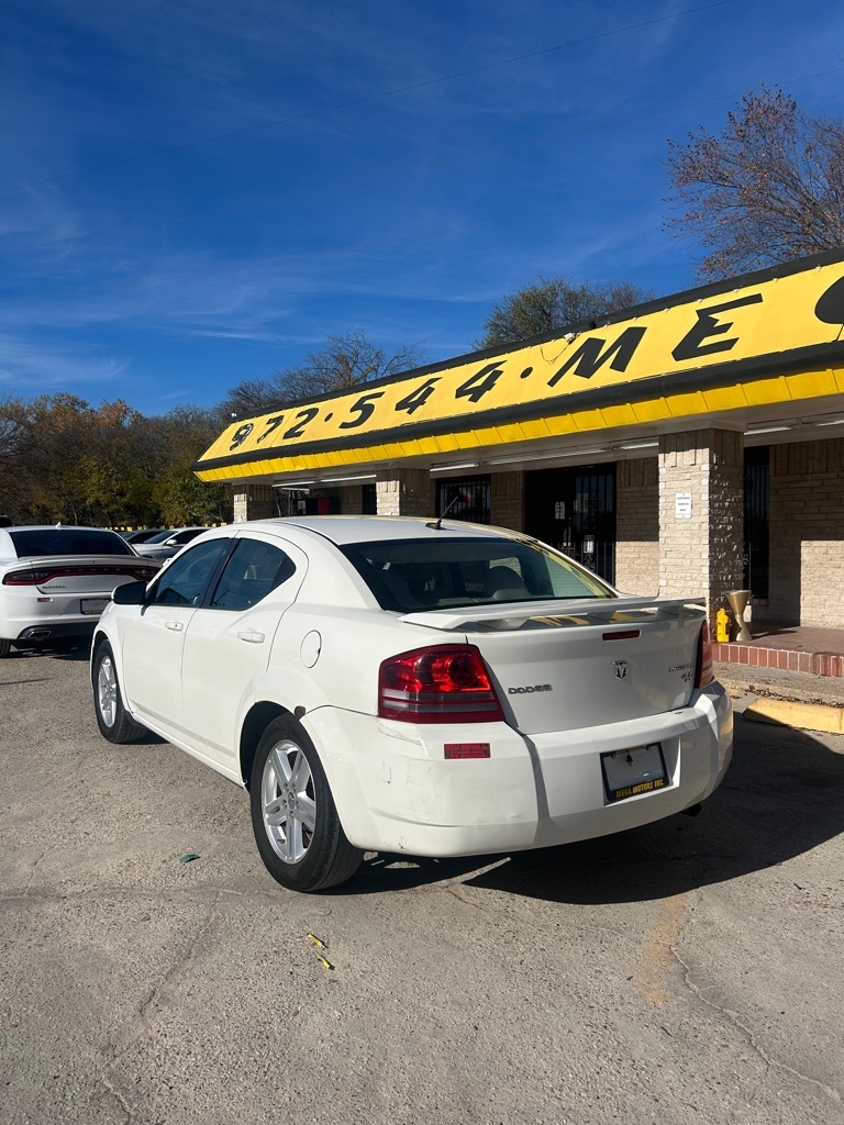 2010 Dodge Avenger R/T's photo
