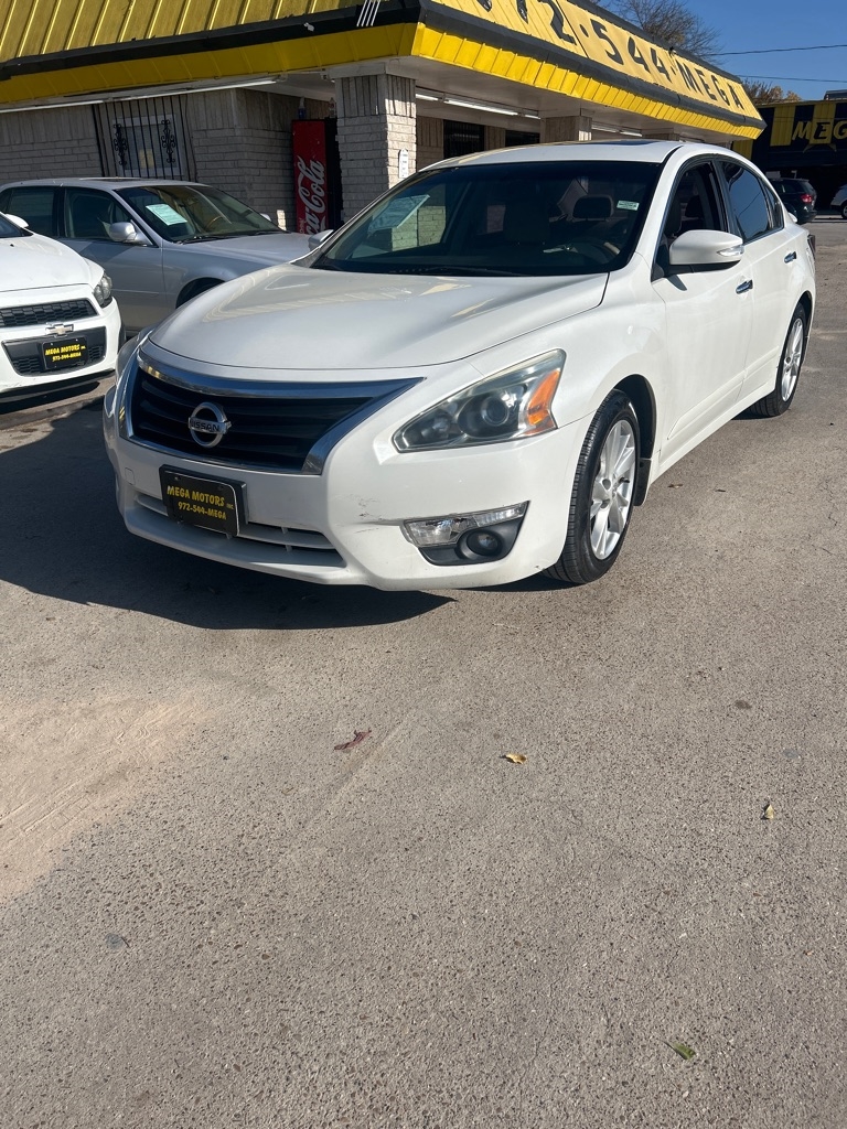 Nissan Altima  2014