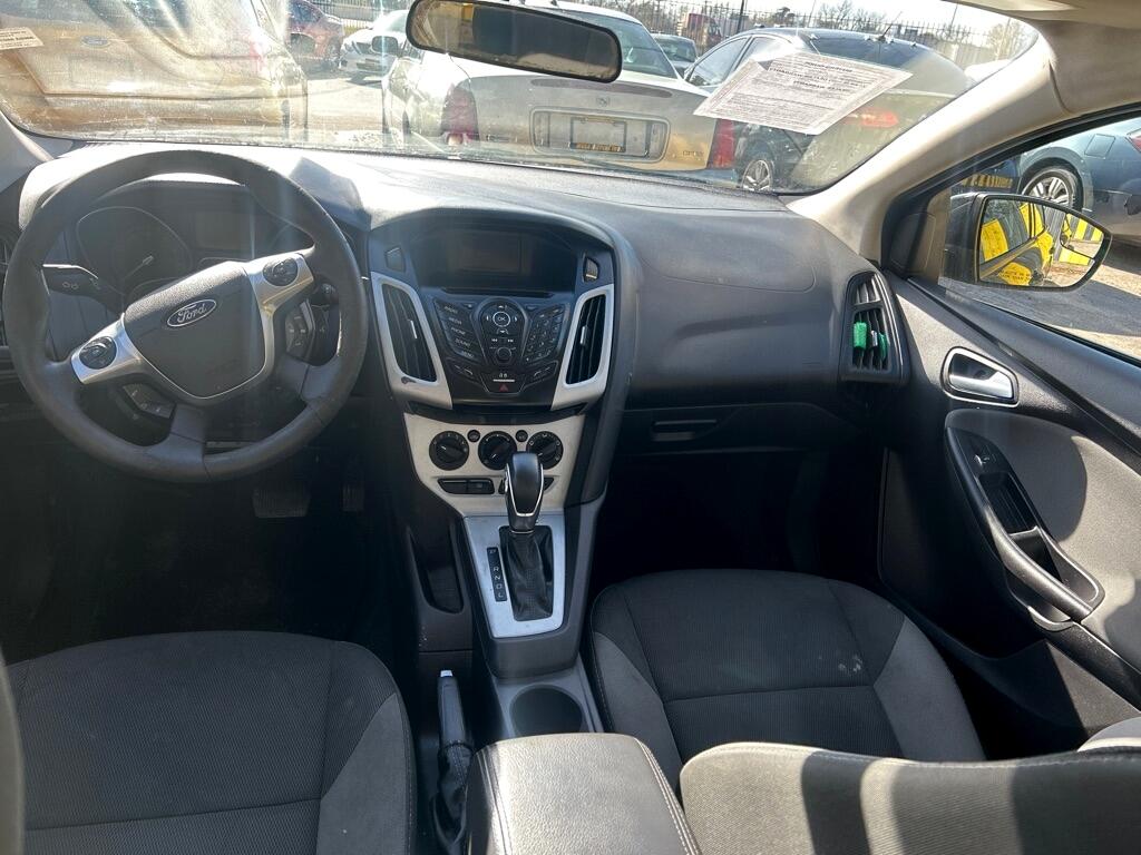 Ford Focus  2013