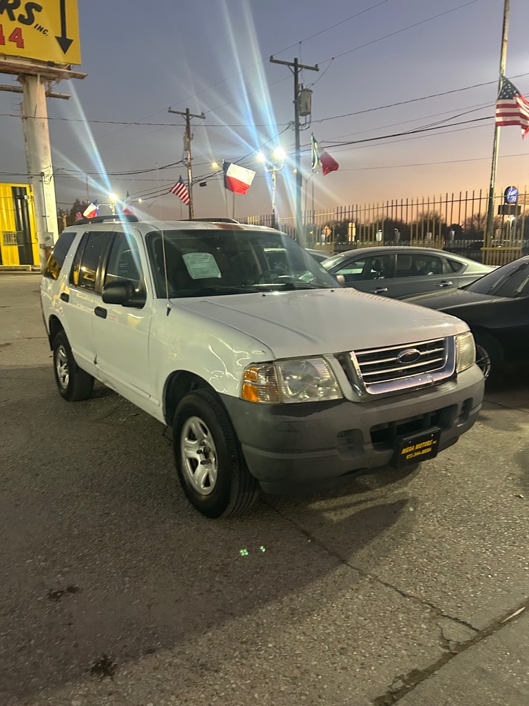 2003 Ford Explorer XLS's photo