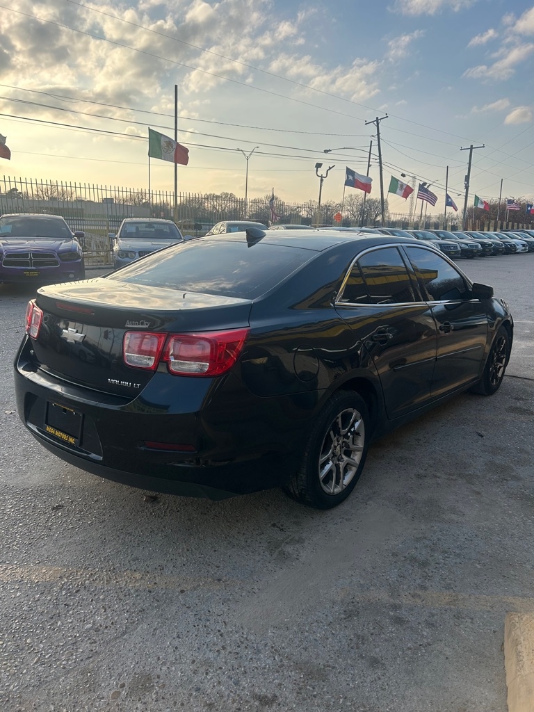 Chevrolet Malibu  2015