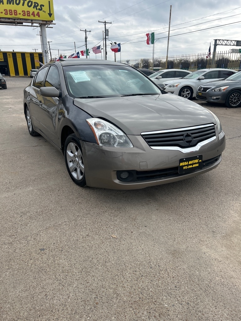 Nissan Altima  2008