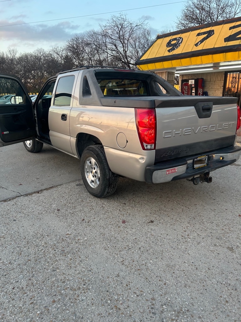 Chevrolet Avalanche  2004