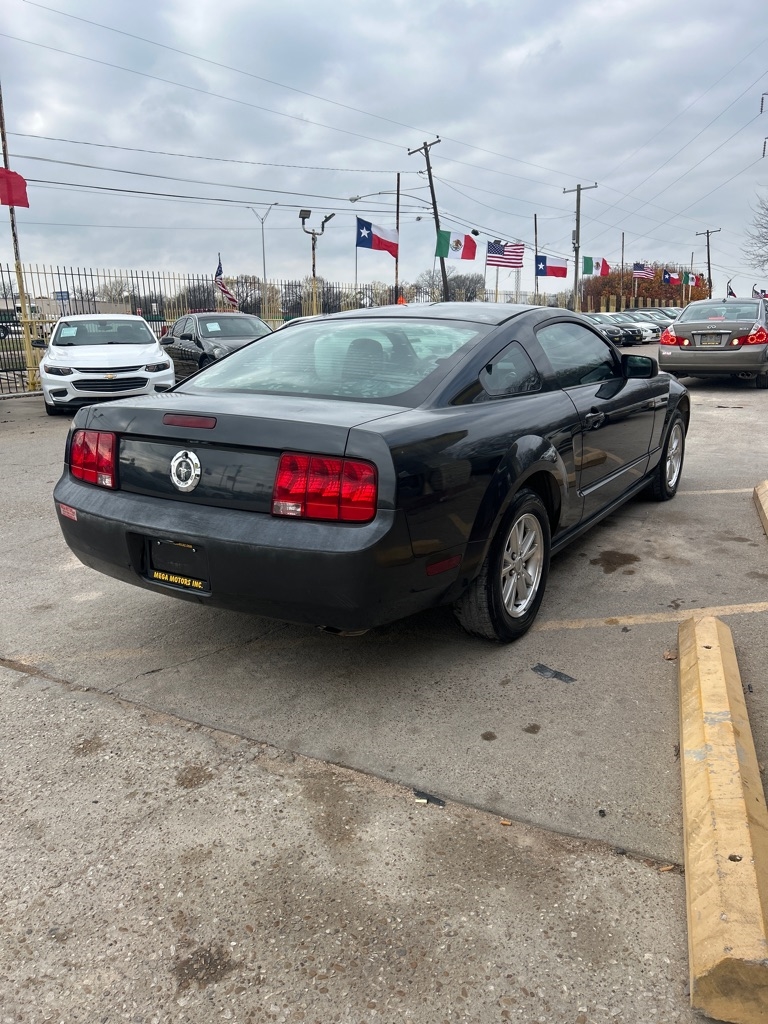 Ford Mustang  2008