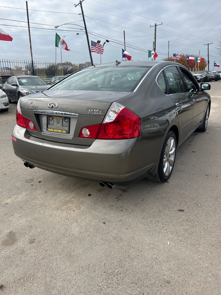 Infiniti M  2007
