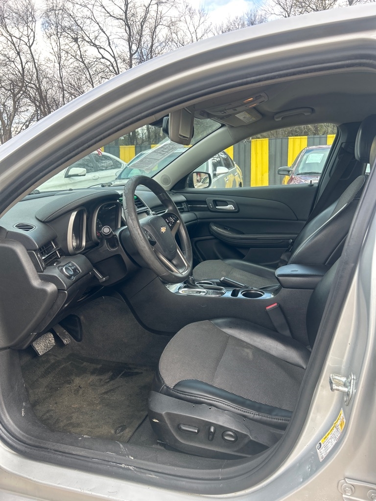 Chevrolet Malibu  2015