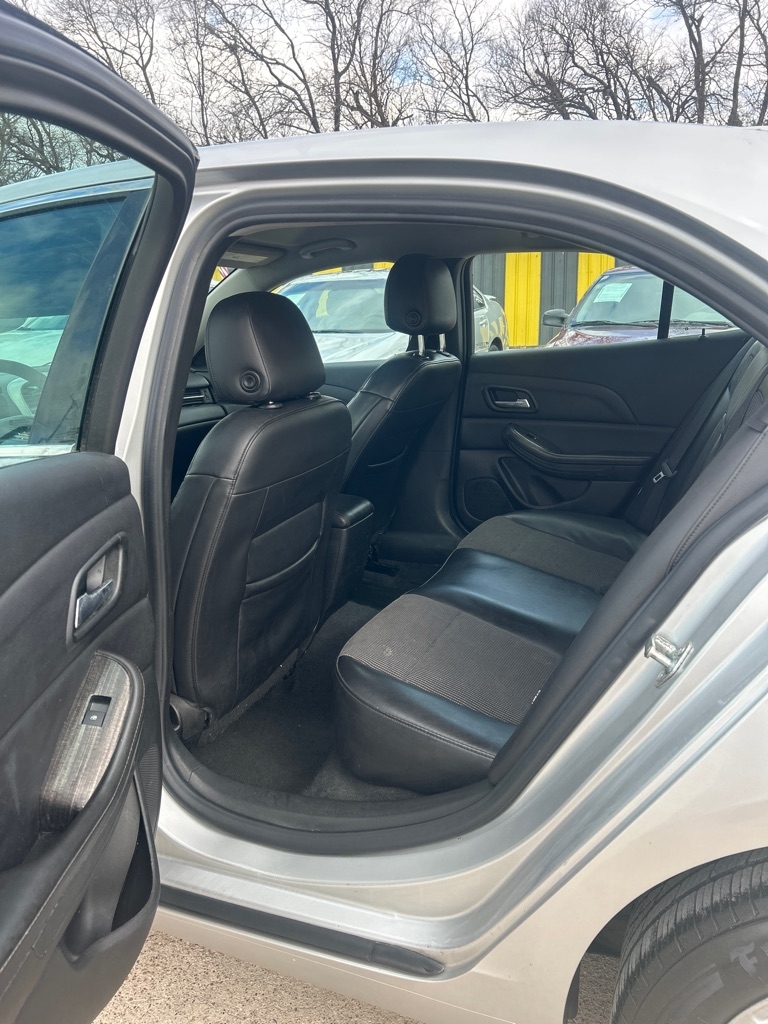 Chevrolet Malibu  2015