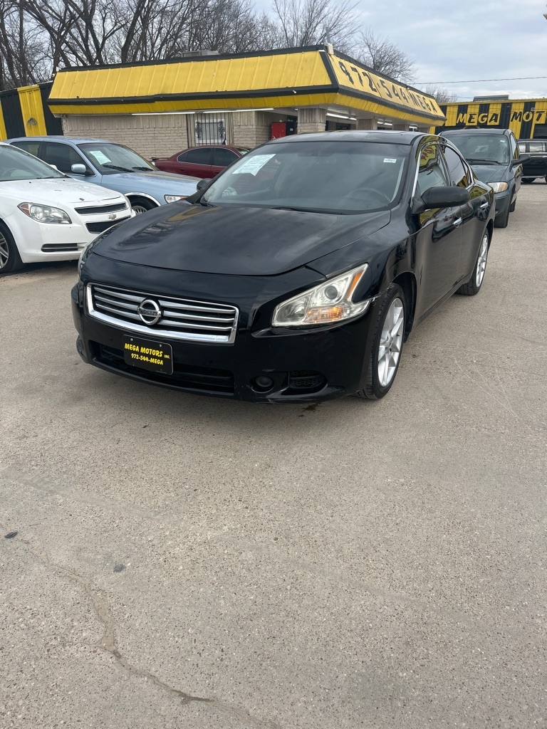 Nissan Maxima  2014