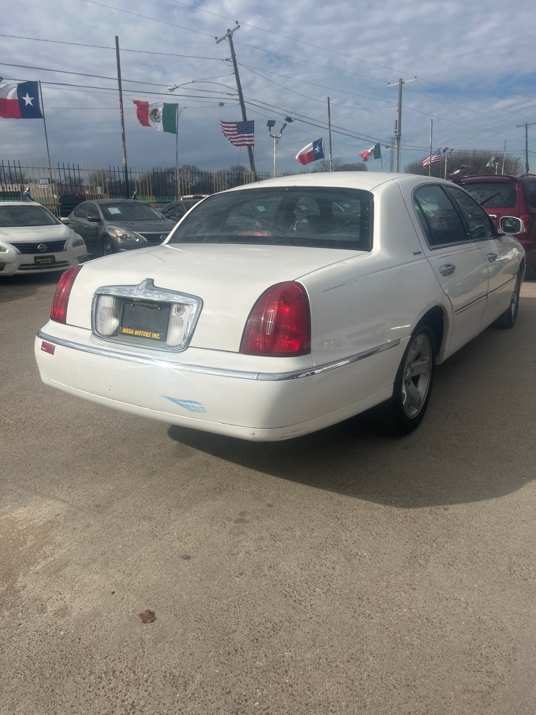 Lincoln Town Car  1999