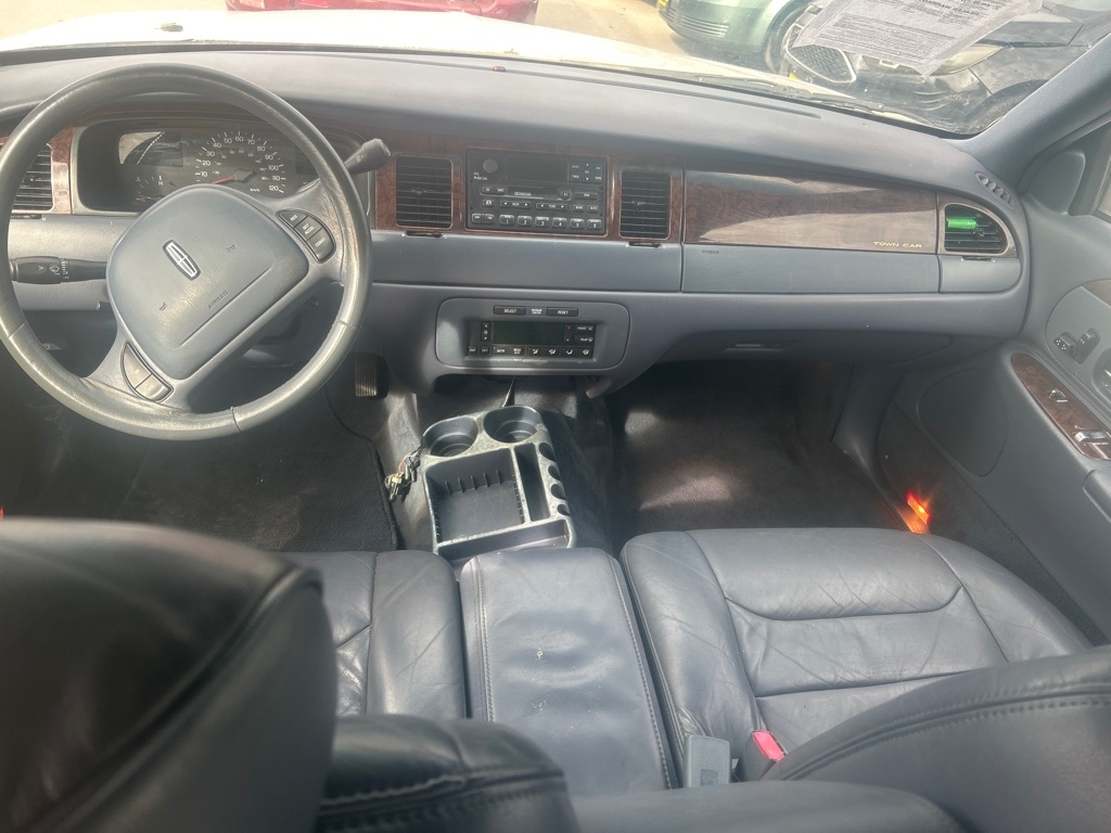 Lincoln Town Car  1999