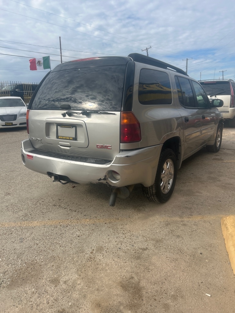GMC Envoy  2004
