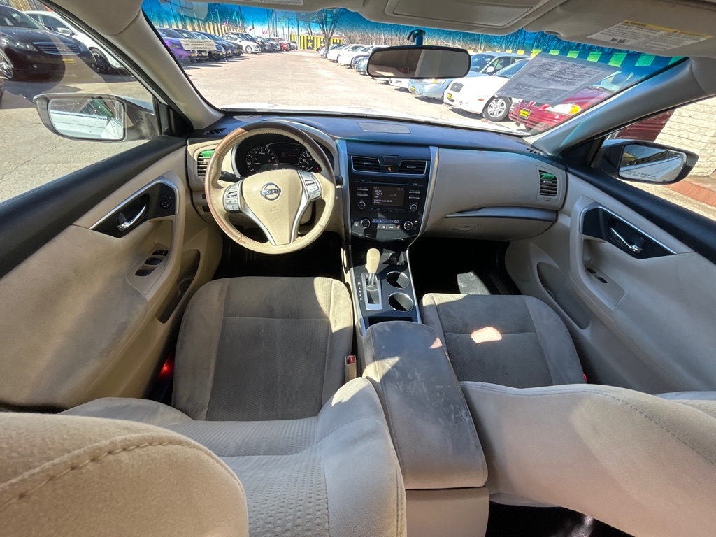 Nissan Altima  2015