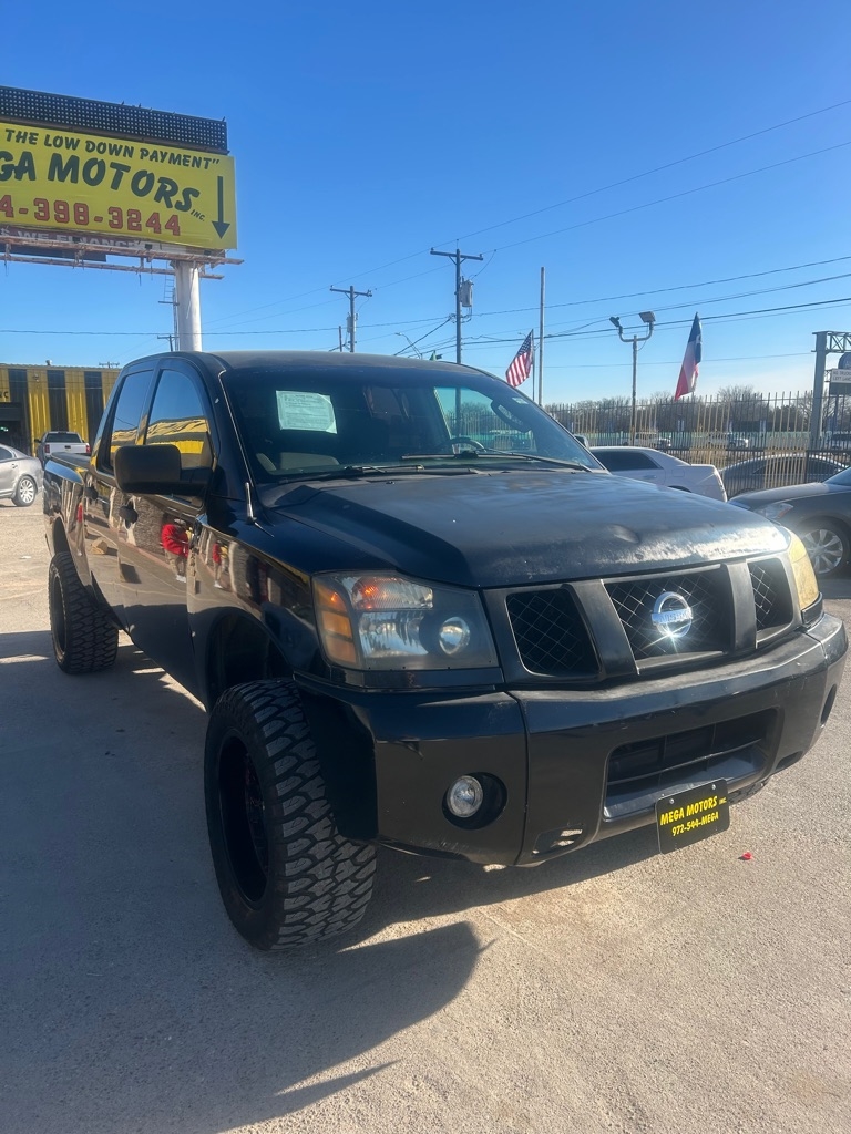 Nissan Titan  2004