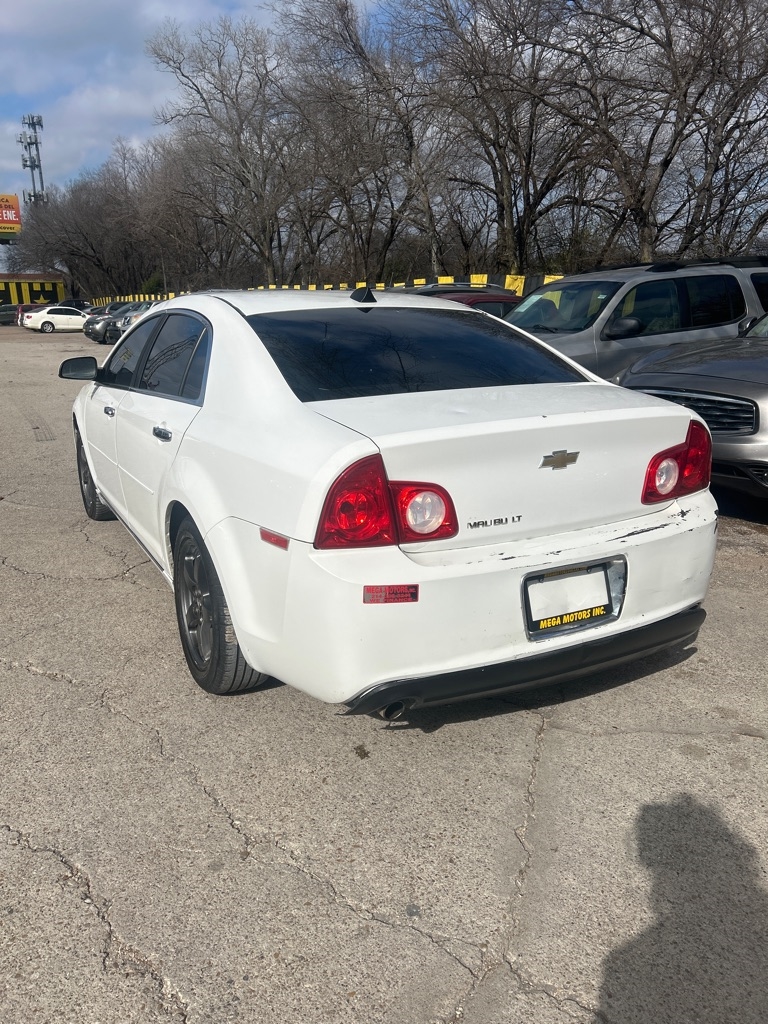 Chevrolet Malibu  2012