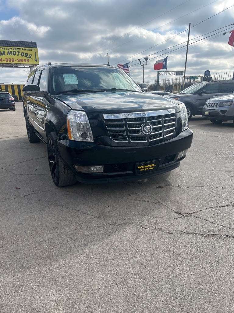Cadillac Escalade  2011